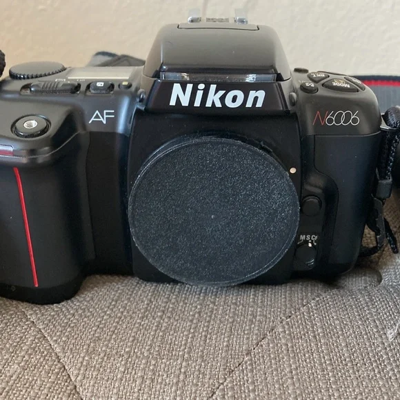 Nikon N6006 35mm Film
